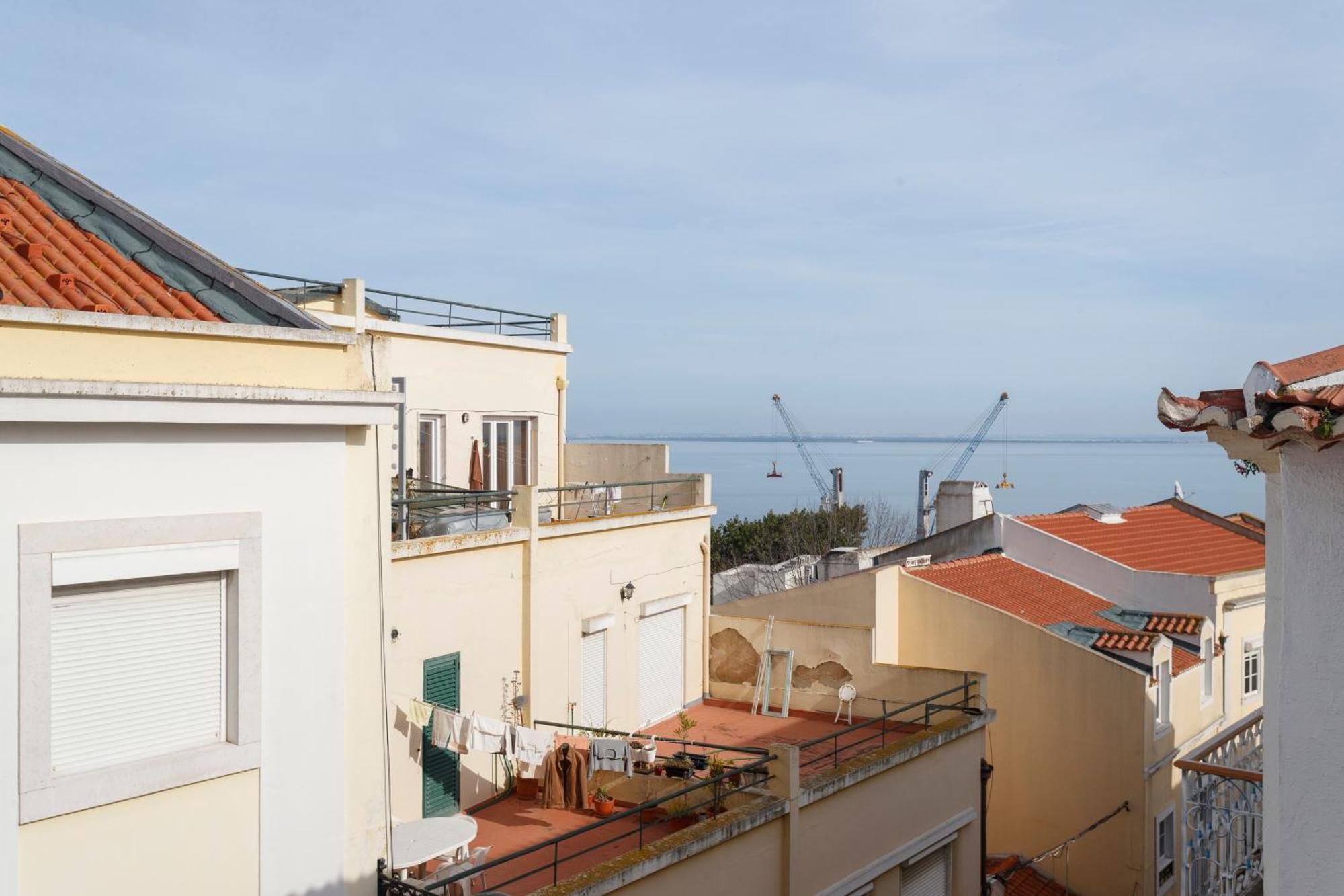 Barbadinhos Apartments In Lisbon Historic Neighborhood Dış mekan fotoğraf