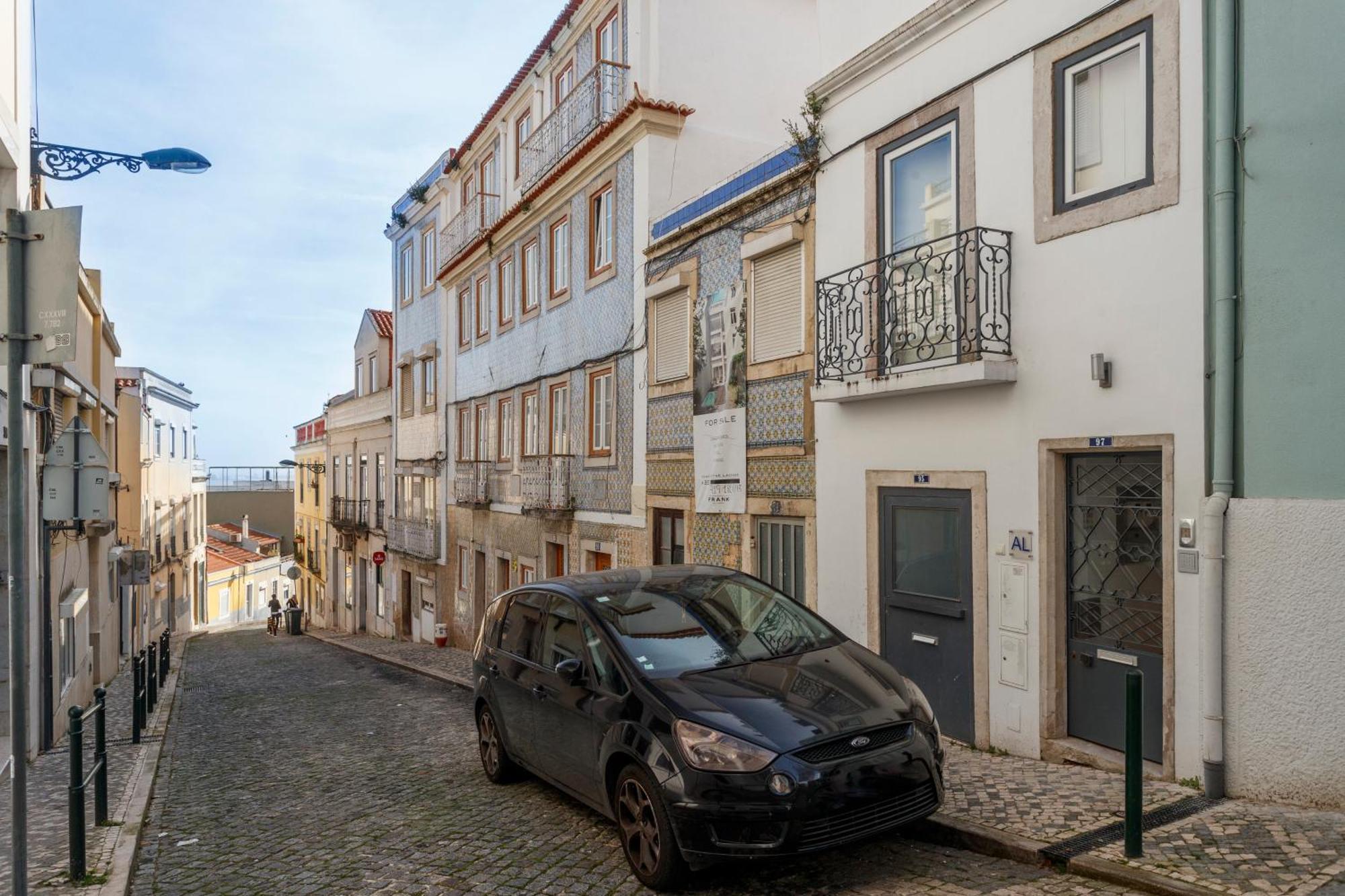 Barbadinhos Apartments In Lisbon Historic Neighborhood Dış mekan fotoğraf